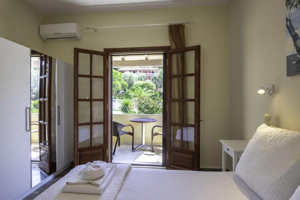 Miltiadis Apartments Spiti Miltiadis Agios Georgios Pagon Esterno foto